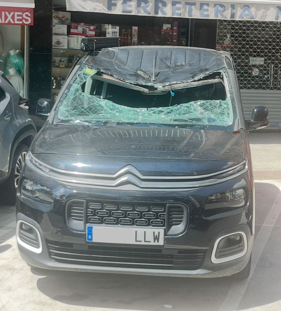 Vender furgoneta siniestrada